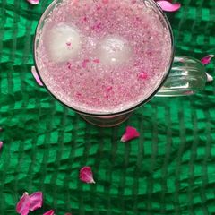 A picture of Rose petal cooler.