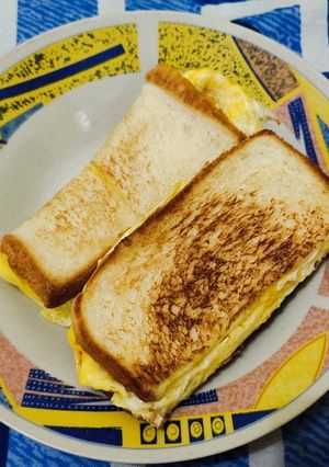 Foto resep Egg Toast (Roti Bakar Telur)
