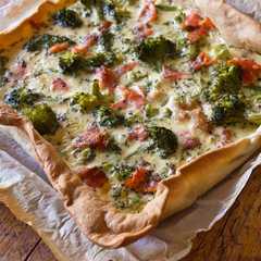 Una foto de Quiche rápida de brócoli y salmón ahumado