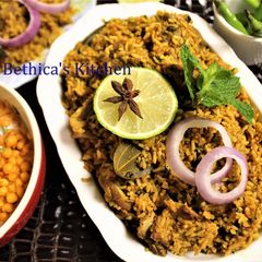 A picture of Dindigul Thalappakatti Mutton Biryani.