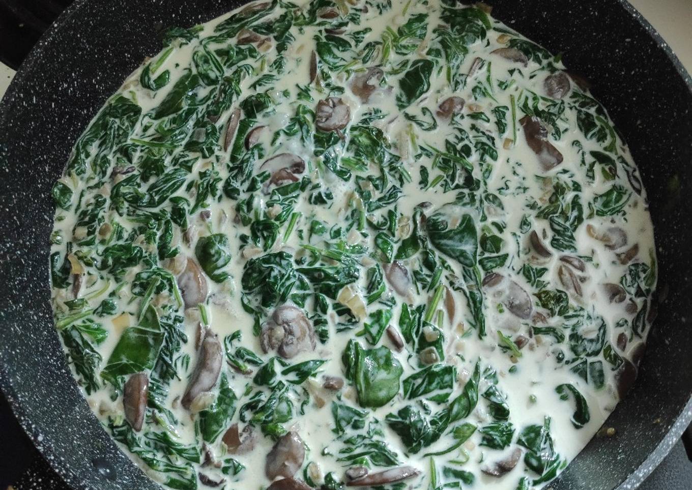 Creamed Spinach and Mushrooms