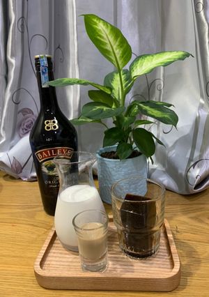 Hình của món Baileys Coffee Latte.