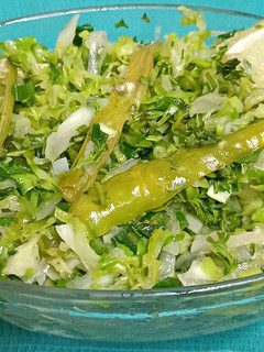 A picture of Green Leafy Cabbage 🥬 & Spring Onion Vegetable.
