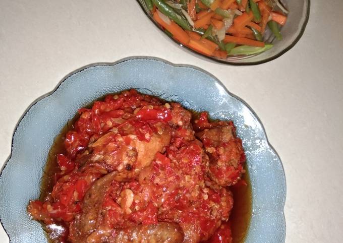 Ayam goreng sambel bumbu ketumbar