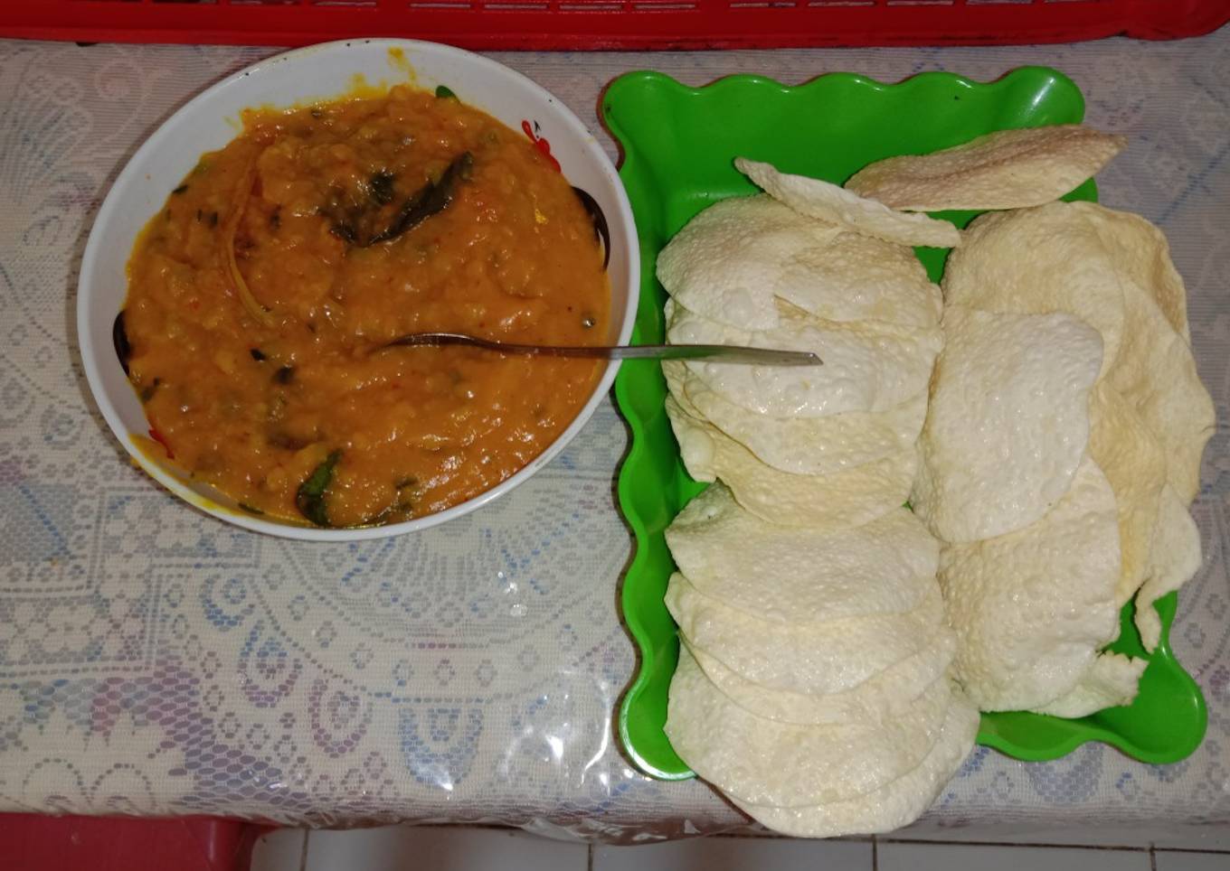 Kerupuk kuah sate (khas minang)