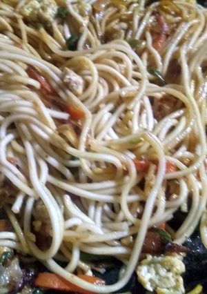 A picture of Egg mix veg chowmin.