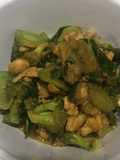ขลุกขลิกเขียวหวานไก่ (คีโต)