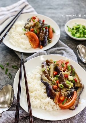 A picture of Eggplant Oyster Sauce Stir Fry.