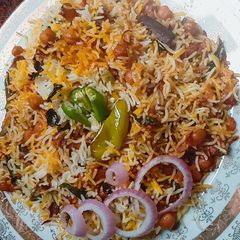 Hyderabadi Qabooli rice A picture of Hyderabadi Qabooli rice.