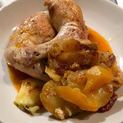 A picture of Chicken with Sun Dried Tomatoes & Seasonal Veg.
