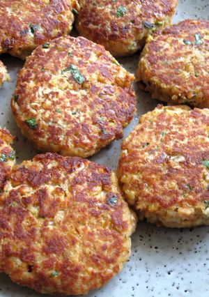 A picture of Chickpeas & Salmon Cakes.