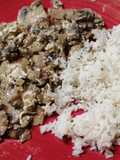 Filetes de lomo sobrantes con champis y arroz blanco