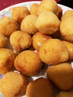 Una foto de Croquetas de huevo duro