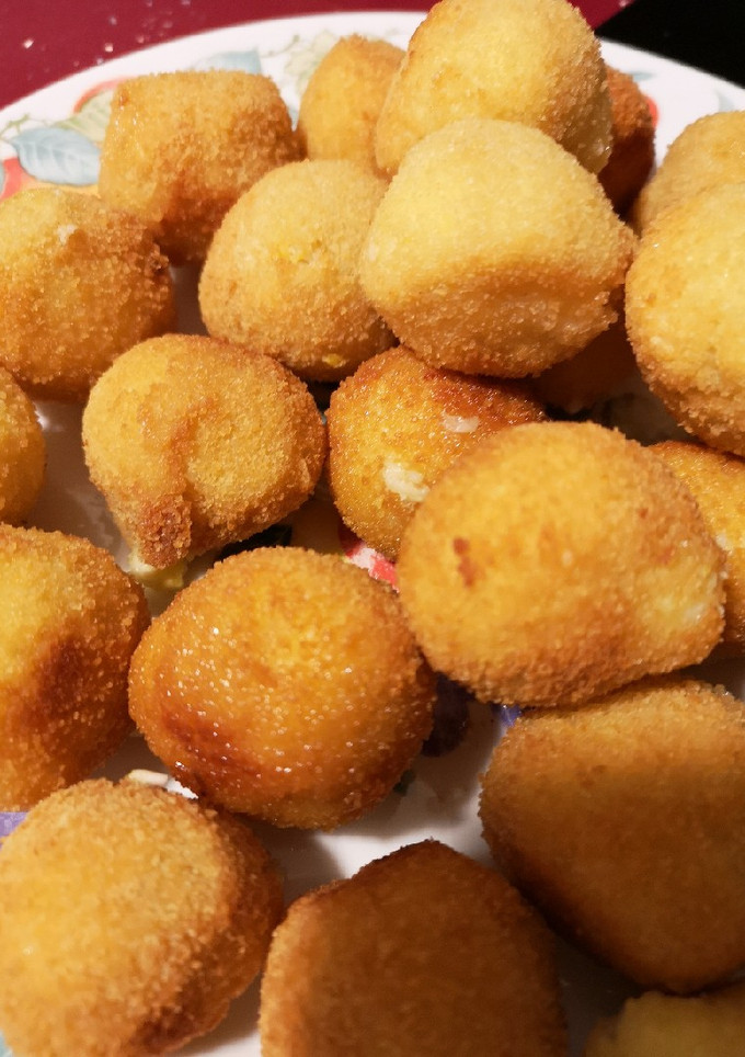 Una foto de Croquetas de huevo duro