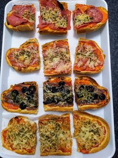 Una foto de Pan pizza rústico variados