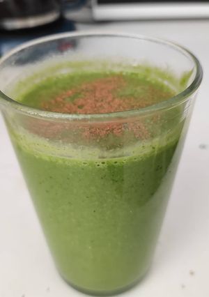 Una foto de Smoothie verde con pocos ingredientes