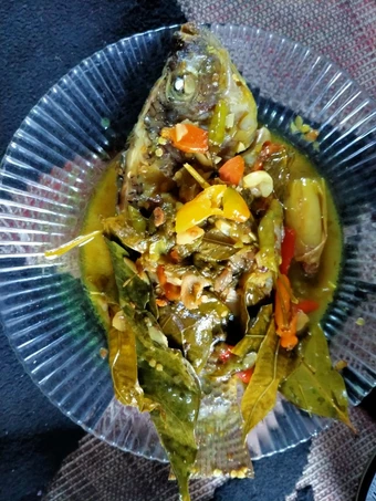 Langkah Gampang Membikin Resep Sayur asam nila daun kedongdong🤤 yang Bisa Manjain Lidah Anti Ribet, Uenak Banget