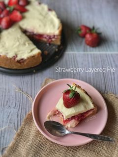 Foto resep Strawberry Layered Pie