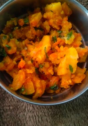 गाजर आलू की सब्जी (gajar aloo ki sabzi recipe in Hindi) रेसिपी मुख्य फोटो