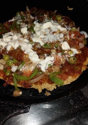 A picture of Oats veg pizza.
