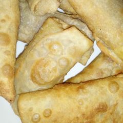 A picture of Spring rolls.