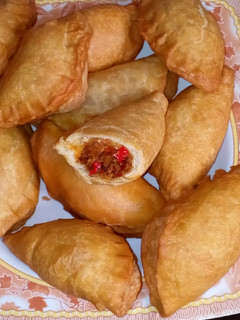 A picture of Fried Meat pie.