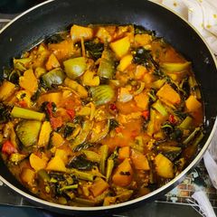 A picture of Mixed vegetable with Malabar spinach.