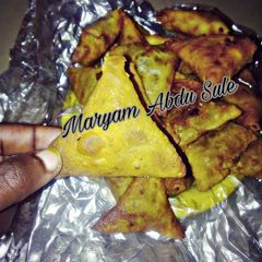 How to fry frozen Samosa A picture of How to fry frozen Samosa.