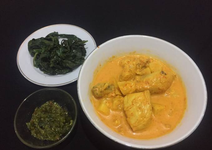 Ayam Gulai Nanas