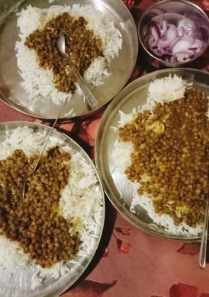 काली दाल चावल (kali dal chawal recipe in Hindi) रेसिपी मुख्य फोटो