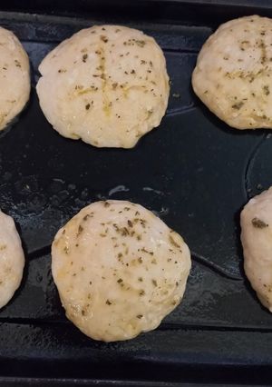 Una foto de Pan amasado al orégano