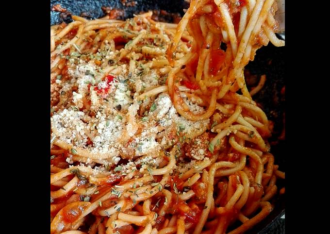 Fideos Con Salsa De Tomates Salteados🍝 Receta De Sofia Cookpad 8181