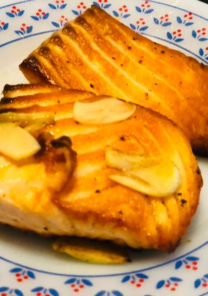 香煎鮭魚 的食譜成品照片