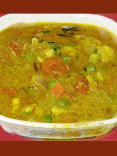 பச்சை குருமா (Pachai kuruma recipe in tamil) செய்முறை முக்கிய புகைப்படம்