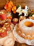 Muffins and Bundt Cake with Gaufre, Pandoro, or Panettone