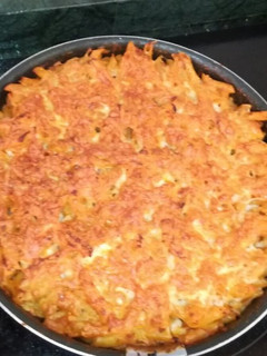 Una foto de Macarrones con atún al horno