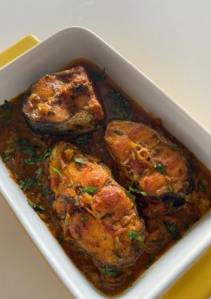 A picture of Fish curry.