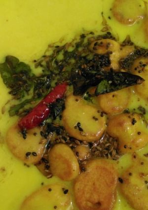 A picture of Raw mango Kadhi(Aam Jhol).