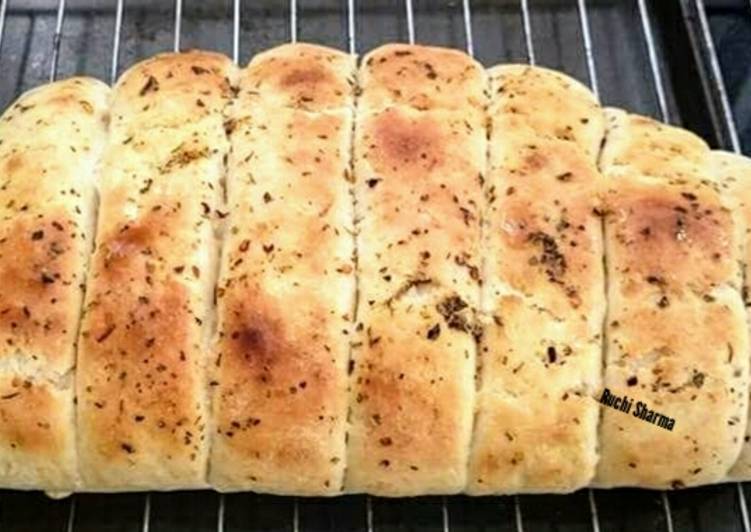 Recipe of Ultimate Domino&#39;s style Garlic Bread