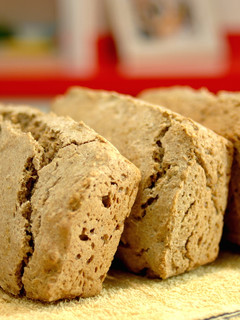 Una foto de Cómo hacer pan de espelta {FitKen}