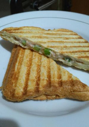 A picture of Tuna Salad Sandwich.
