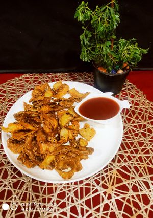 A picture of Crispy Potatoes Peels in Bengali Style.