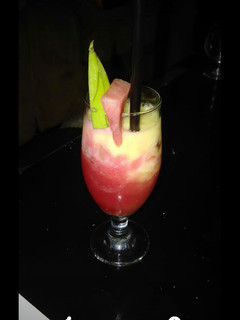 A picture of Pineapple Blast.