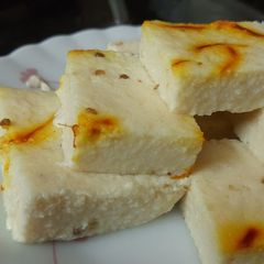 A picture of Steamed sandesh.