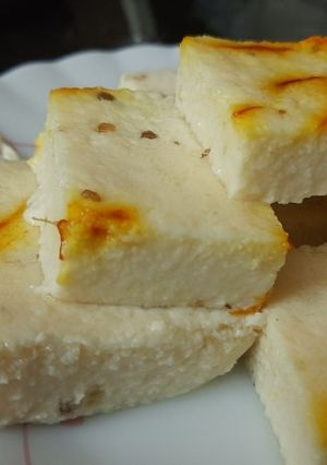 A picture of Steamed sandesh.