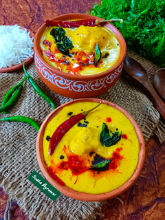 ढाबा स्टाइल पंजाबी कढ़ी पकौड़ा (Dhaba style punjabi kadhi pakoda recipe in hindi) रेसिपी मुख्य फोटो
