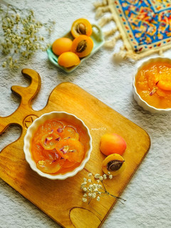 عکسی از دستور کمپوت زردآلو