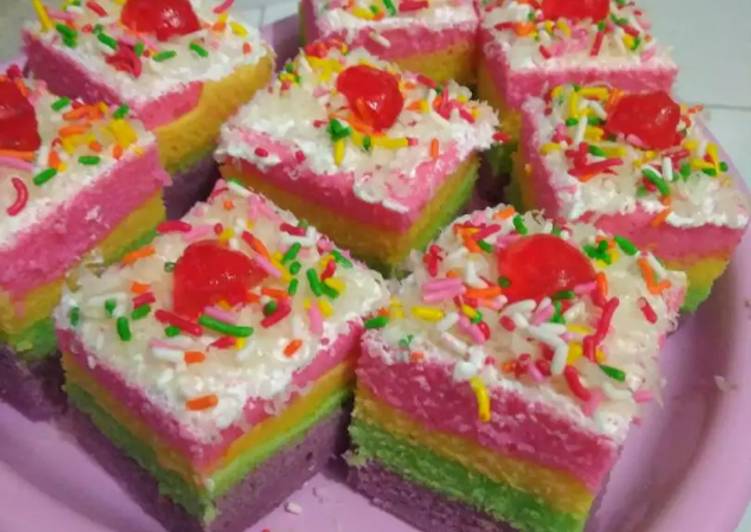 Cara mudah mengolah Rainbow cake kukus Anti Gagal
