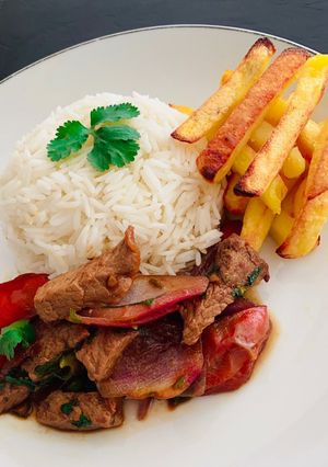 Una foto de Lomito saltado