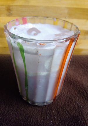 A picture of Pomegranate Milk Shake.